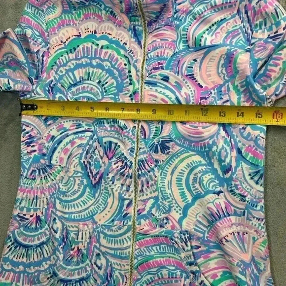 Lilly Pulitzer Jacket Womens XXS Leona Zip Up Happy As A Clam UPF 50+ Geometric - Picture 3 of 11